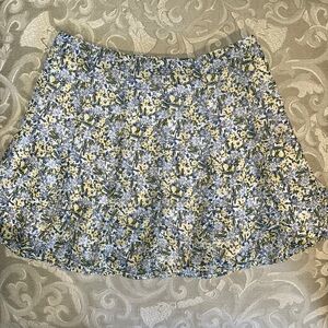 Forever 21 dainty, floral skirt